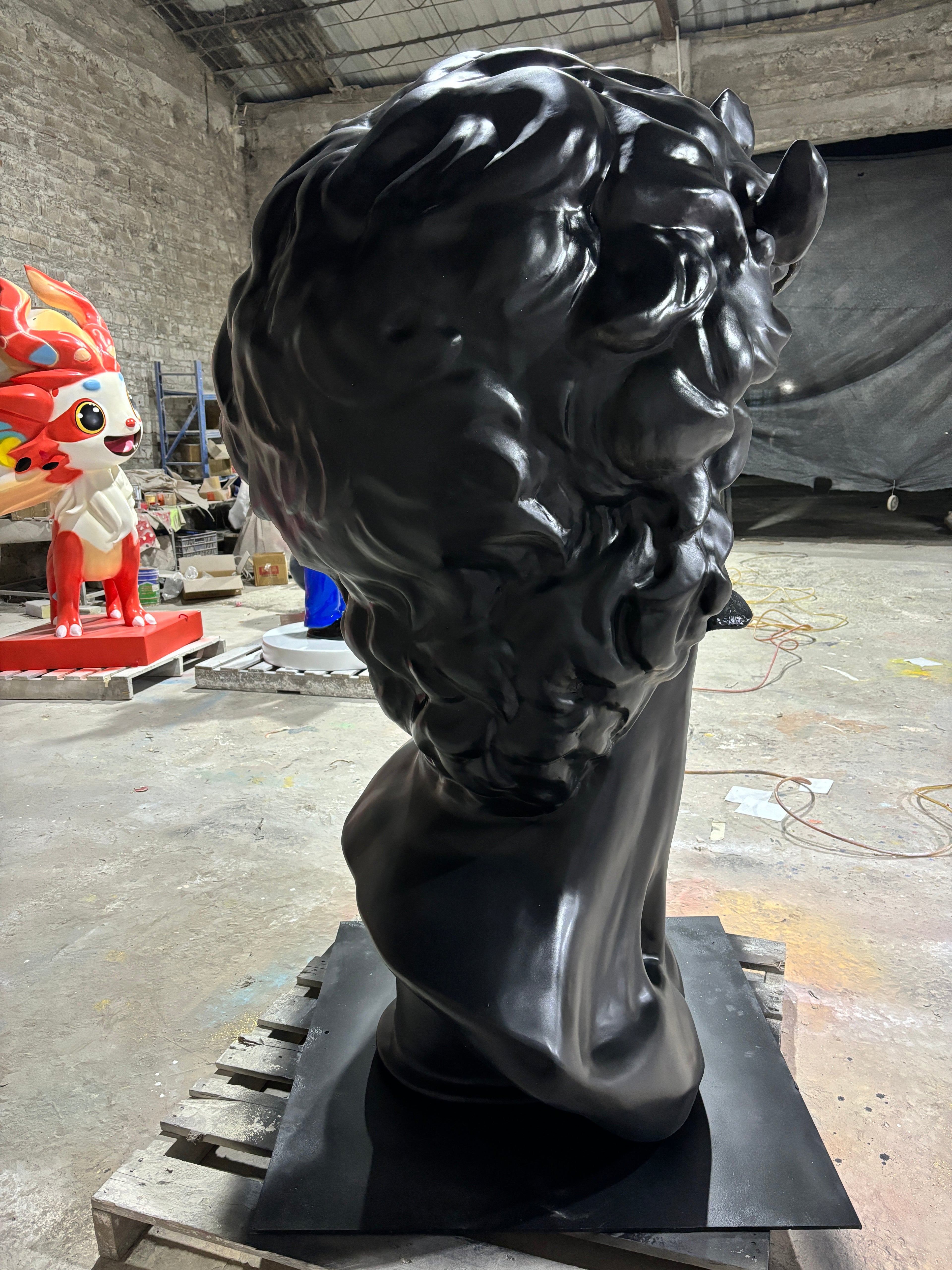 European & American Sculpture Collection – Classic Art for Modern Home Decor