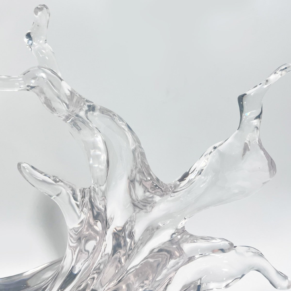 Creative Transparent Resin Wave Sculpture - Home & Hotel Decor for Entryway, Living Room, TV Cabinet