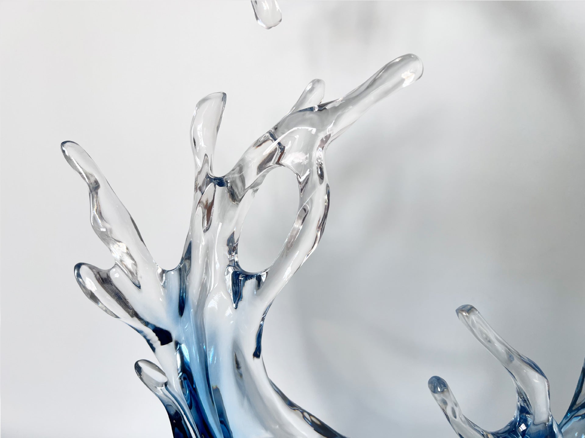 Modern Transparent Wave Sculpture "Rising Tide" - Art Decor for Bar, Hotel Foyer & Living Room